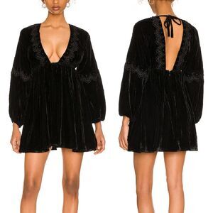 Revolve TULAROSA Juliet Dress Mini Black Velvet Peasant Eyelet Deep V Sexy XS